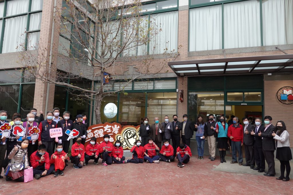 20220118實習商店揭牌典禮相片.jpg