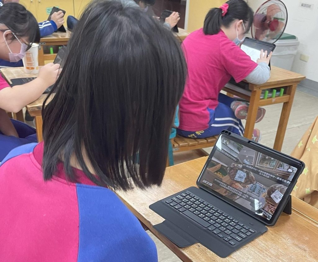 利用軟體可以建立虛擬情境，規劃自己的賣場相片.jpg