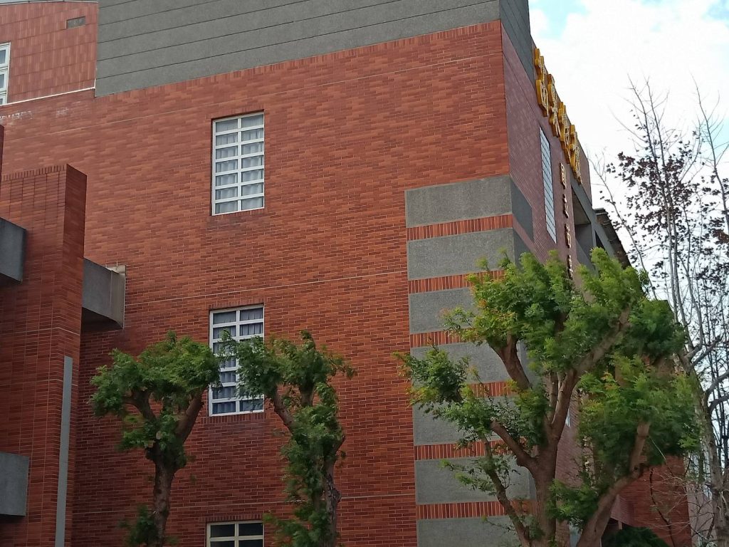 校園樹木扶疏照片1.jpg 校園樹木扶疏照片1.jpg