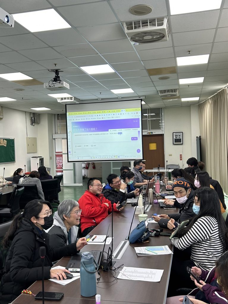 生成式AI融入教材研習_研習者討論實作1.jpg 生成式AI融入教材研習_研習者討論實作1.jpg