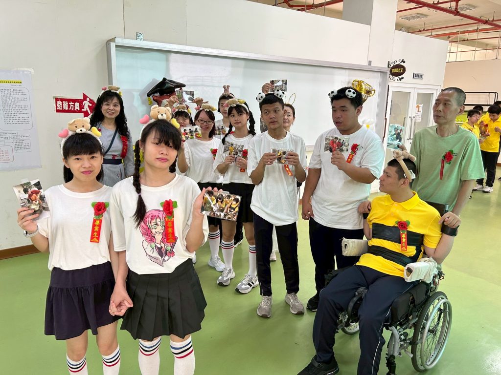 校園巡禮.jpg 校園巡禮