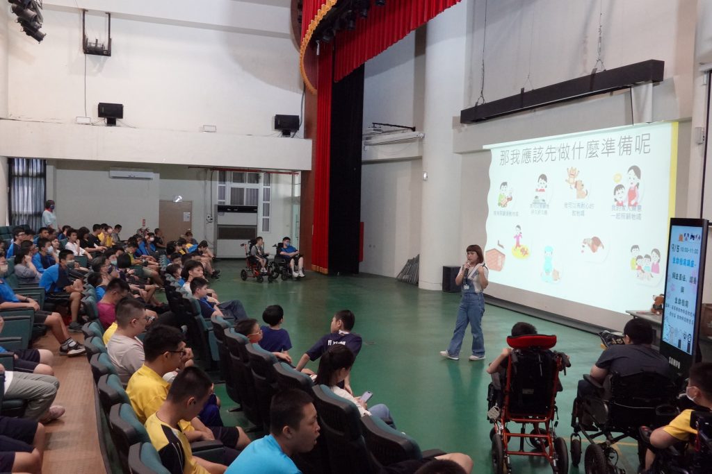 生命教育宣導-學習飼主責任與認養相關知識.JPG