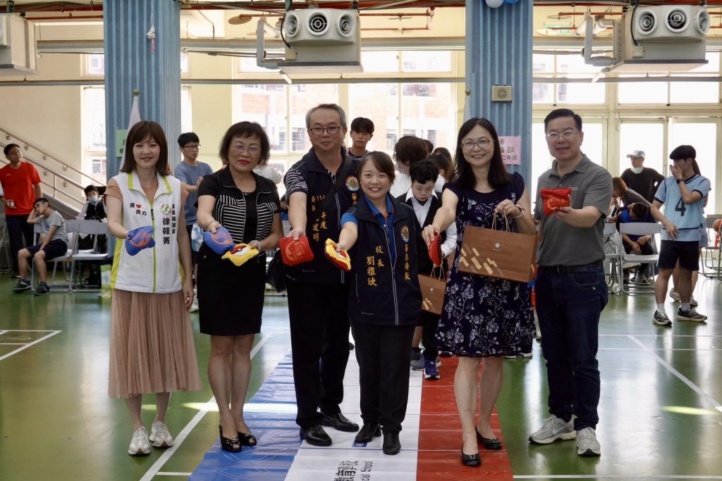 布袋球開球貴賓合影