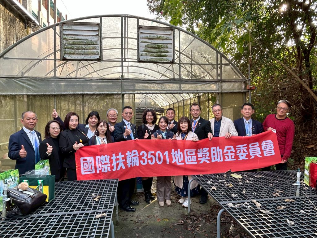 於本校溫室進行場地勘查.jpg 於本校溫室進行場地勘查.jpg