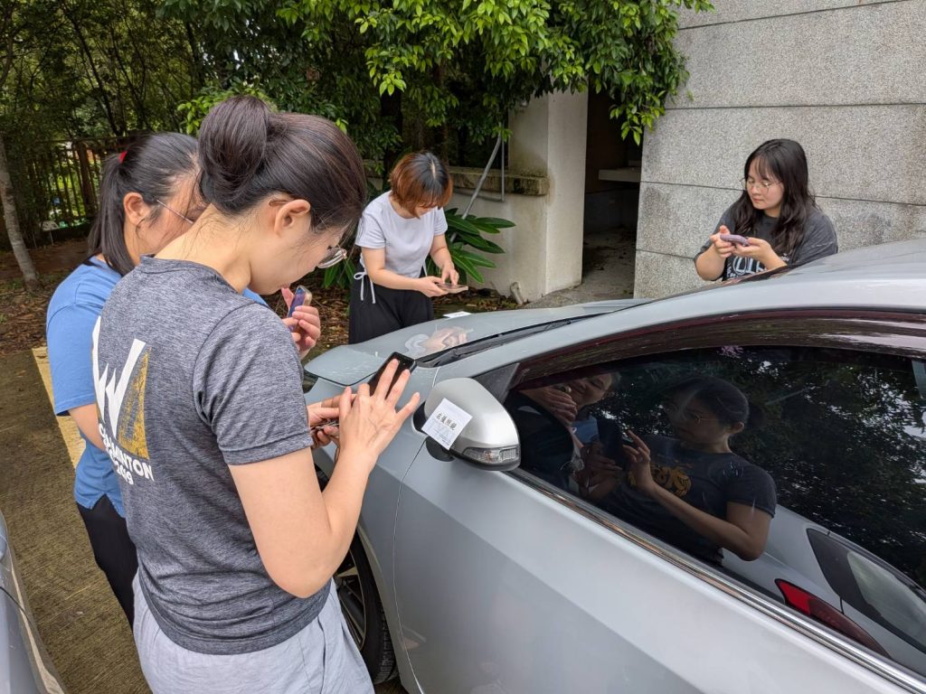 教師實際AI教學介面.jpg 教師實際AI教學介面.jpg